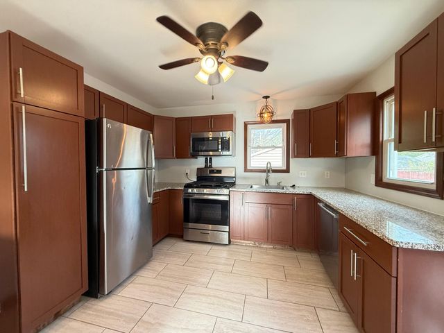 416 14th Avenue NE, Rochester, MN 55906