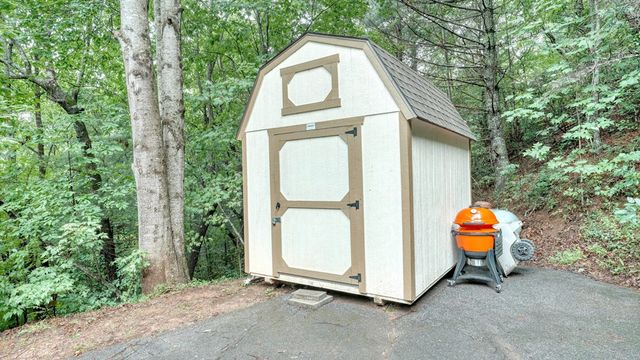 4107 Twiggs Drive, Hiawassee, GA 30546