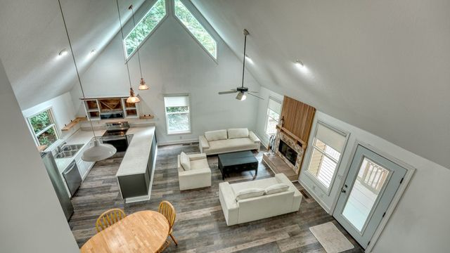4107 Twiggs Drive, Hiawassee, GA 30546