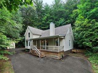 4107 Twiggs Drive, Hiawassee, GA 30546