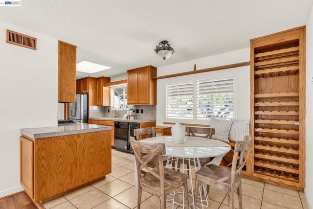 9459 Broadmoor Dr, San Ramon, CA 94583