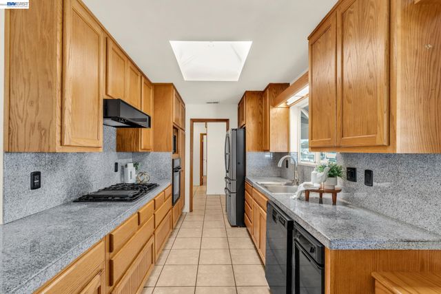 9459 Broadmoor Dr, San Ramon, CA 94583