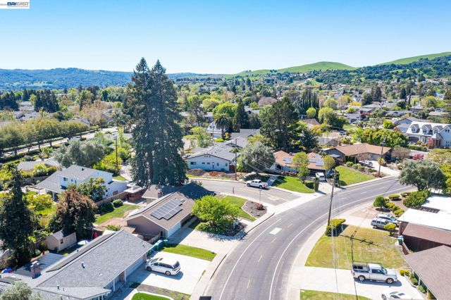 9459 Broadmoor Dr, San Ramon, CA 94583