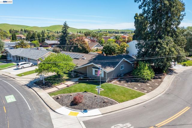 9459 Broadmoor Dr, San Ramon, CA 94583