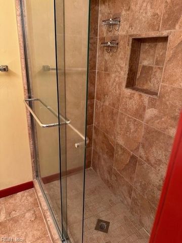 1925 Benefit RD, Chesapeake, VA 23322