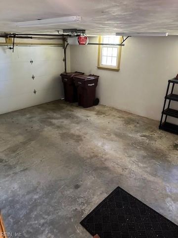 1925 Benefit RD, Chesapeake, VA 23322