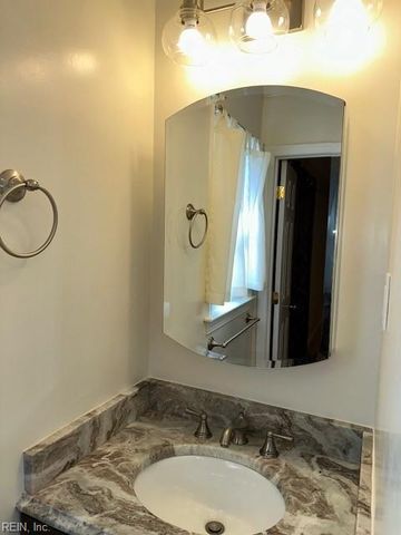 1925 Benefit RD, Chesapeake, VA 23322