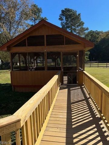 1925 Benefit RD, Chesapeake, VA 23322