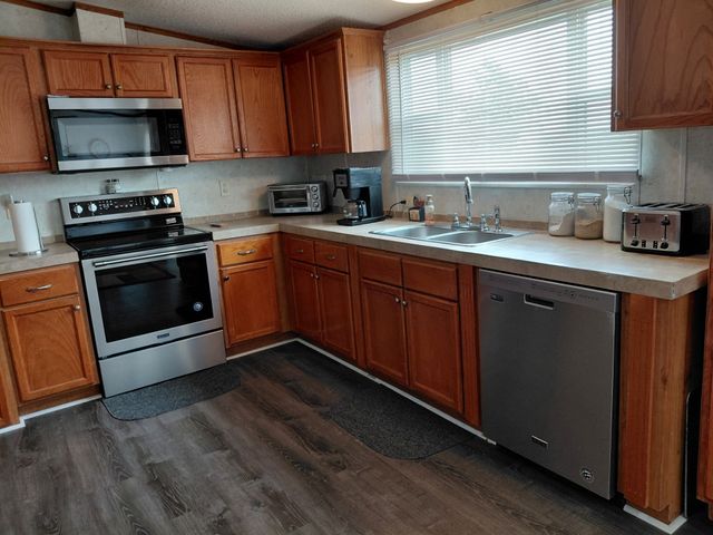 6141 County Road 593, Nevada, TX 75173