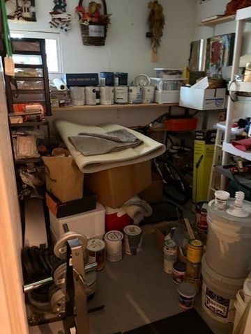 85 Kalmar St, Worcester, MA 01606