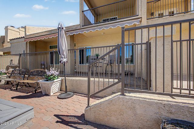 9032 W PORT ROYALE Lane, Peoria, AZ 85381