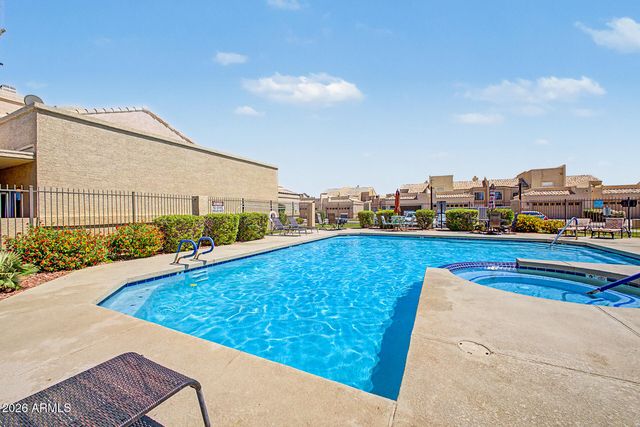 9032 W PORT ROYALE Lane, Peoria, AZ 85381