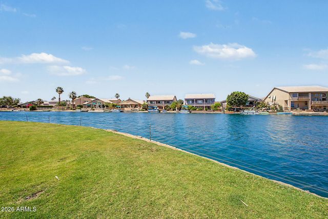 9032 W PORT ROYALE Lane, Peoria, AZ 85381