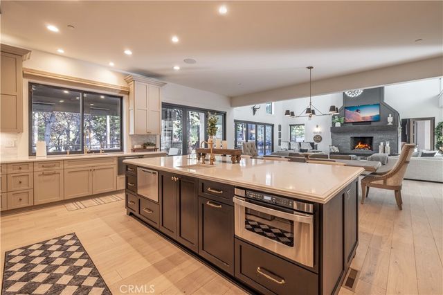 634 Cedar Glen Drive, Big Bear City, CA 92314