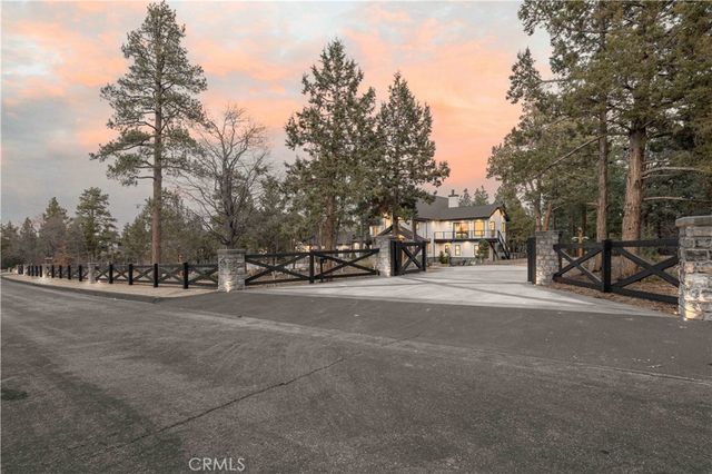 634 Cedar Glen Drive, Big Bear City, CA 92314
