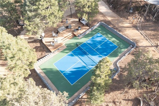 634 Cedar Glen Drive, Big Bear City, CA 92314