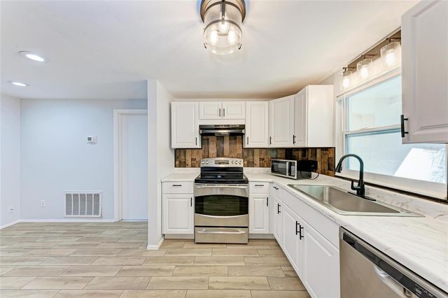 4010 S LOCKWOOD RIDGE ROAD, Sarasota, FL 34231