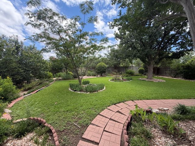 820 Russet Valley DR, Cedar Park, TX 78613