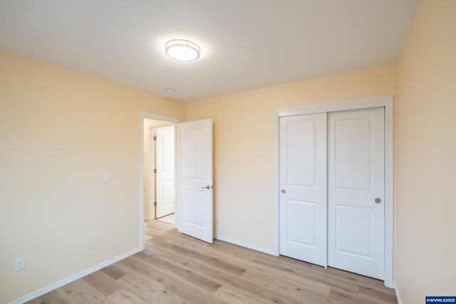 2037 Waterford St SE, Albany, OR 97322