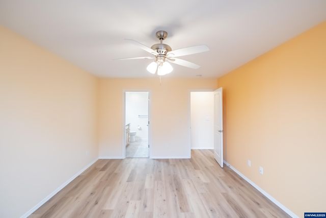 2037 Waterford St SE, Albany, OR 97322