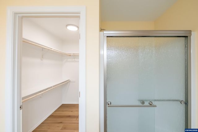 2037 Waterford St SE, Albany, OR 97322