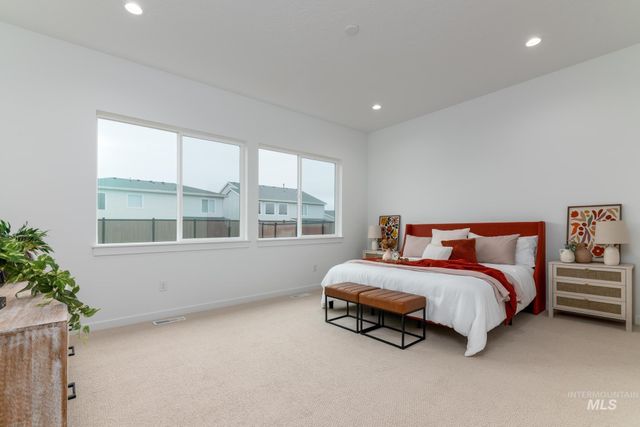 9767 W Nicasio Dr, Star, ID 83669