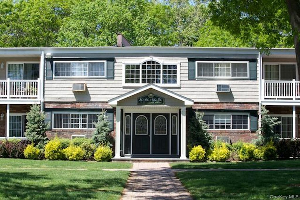 68 Mount Vernon Avenue F06, Patchogue, NY 11772