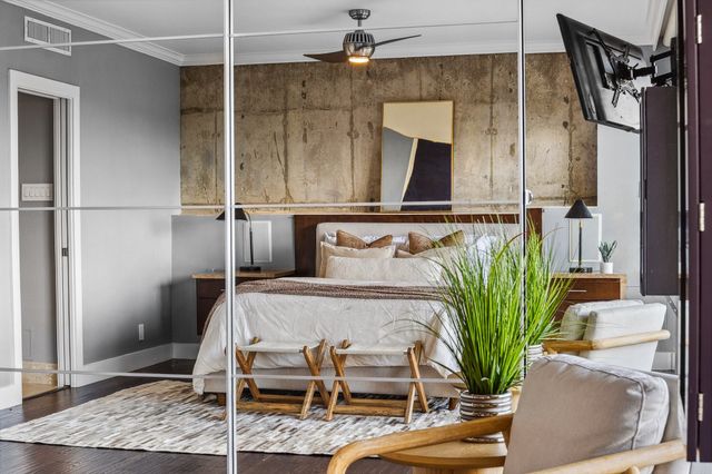 6211 W Northwest 701, Dallas, TX 75225