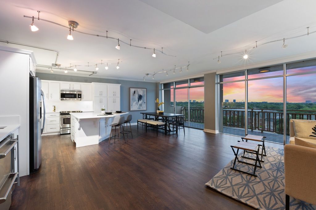 6211 W Northwest 701, Dallas, TX 75225