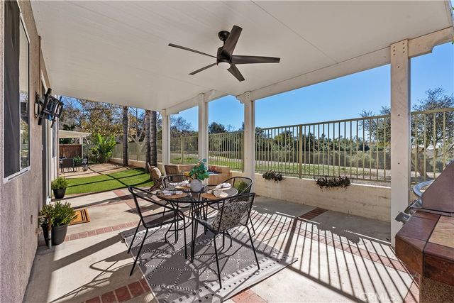 20 Wild Lilac Lane, Rancho Santa Margarita, CA 92688