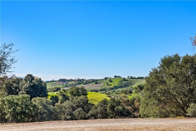 20 Wild Lilac Lane, Rancho Santa Margarita, CA 92688