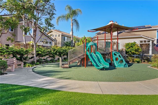 20 Wild Lilac Lane, Rancho Santa Margarita, CA 92688