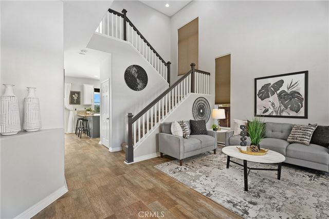 20 Wild Lilac Lane, Rancho Santa Margarita, CA 92688