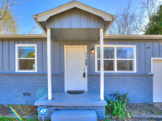 250 E 51st Place North, Tulsa, OK 74126