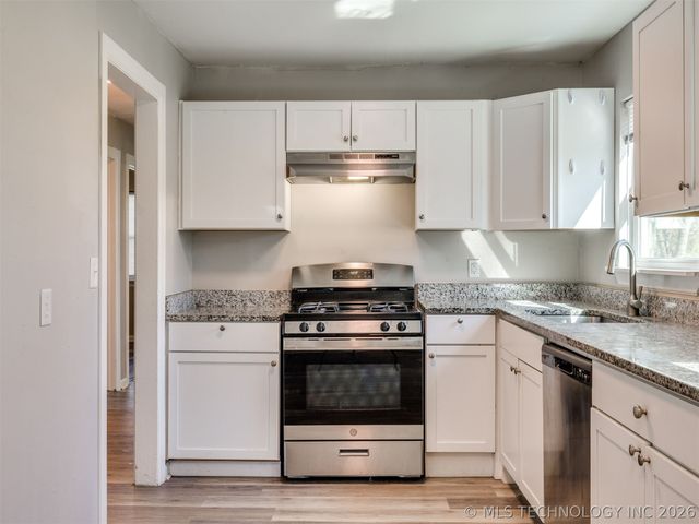 250 E 51st Place North, Tulsa, OK 74126