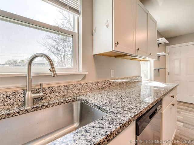 250 E 51st Place North, Tulsa, OK 74126