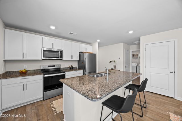 884 Shipley Way SW, Supply, NC 28462