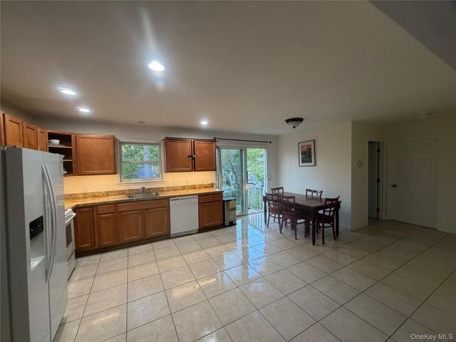 58 Flanders Boulevard, Riverhead, NY 11901