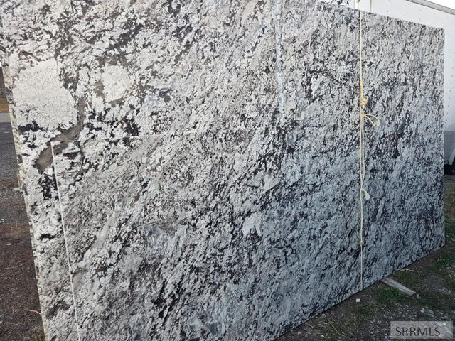 4542 Greystone Lane, Idaho Falls, ID 83404