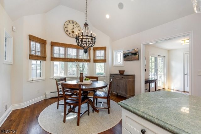 11 Valhalla Way, Verona Twp., NJ 07044