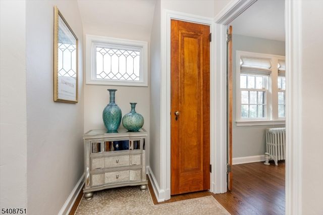 11 Valhalla Way, Verona Twp., NJ 07044