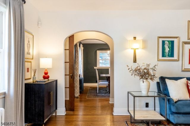 11 Valhalla Way, Verona Twp., NJ 07044