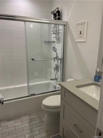 68 Henry Avenue LEFT SIDE, Harrison, NY 10528