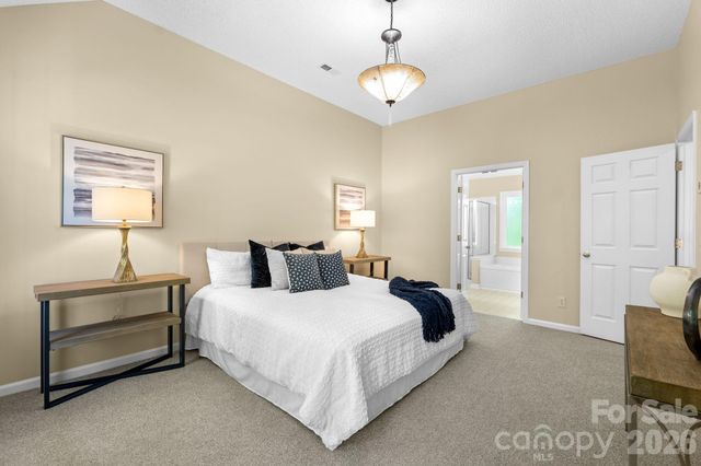 8501 Tonawanda Drive, Charlotte, NC 28277