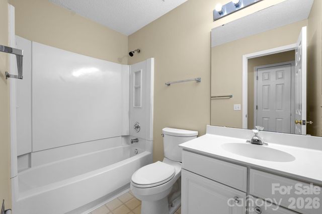 8501 Tonawanda Drive, Charlotte, NC 28277