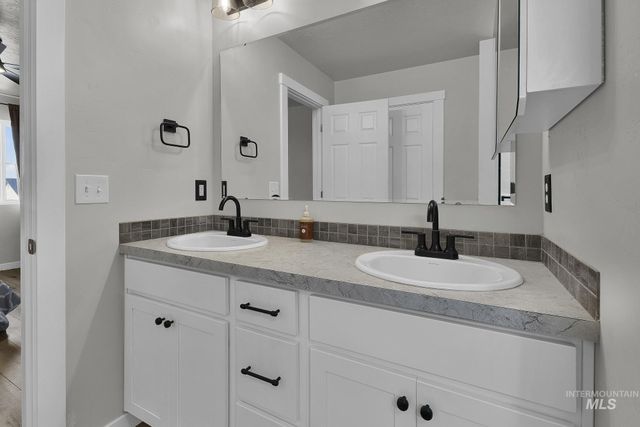 13588 S Woodwind Ave, Nampa, ID 83651