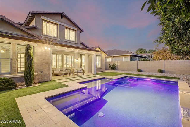 3853 E COMSTOCK Drive, Gilbert, AZ 85296