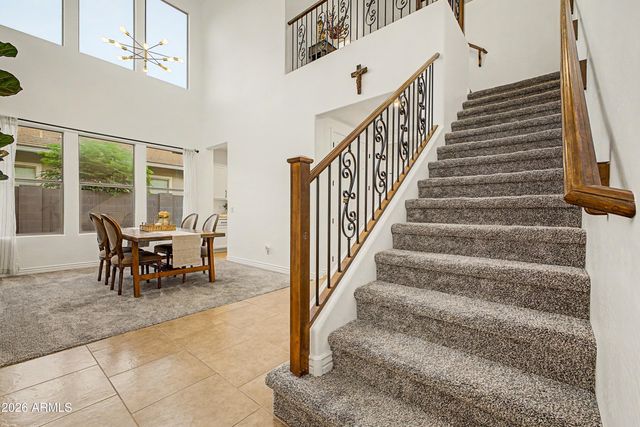 3853 E COMSTOCK Drive, Gilbert, AZ 85296