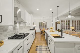 3853 E COMSTOCK Drive, Gilbert, AZ 85296