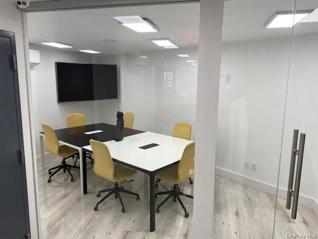 135-31 Kew Gardens Road, Kew Garden Hills, NY 11418